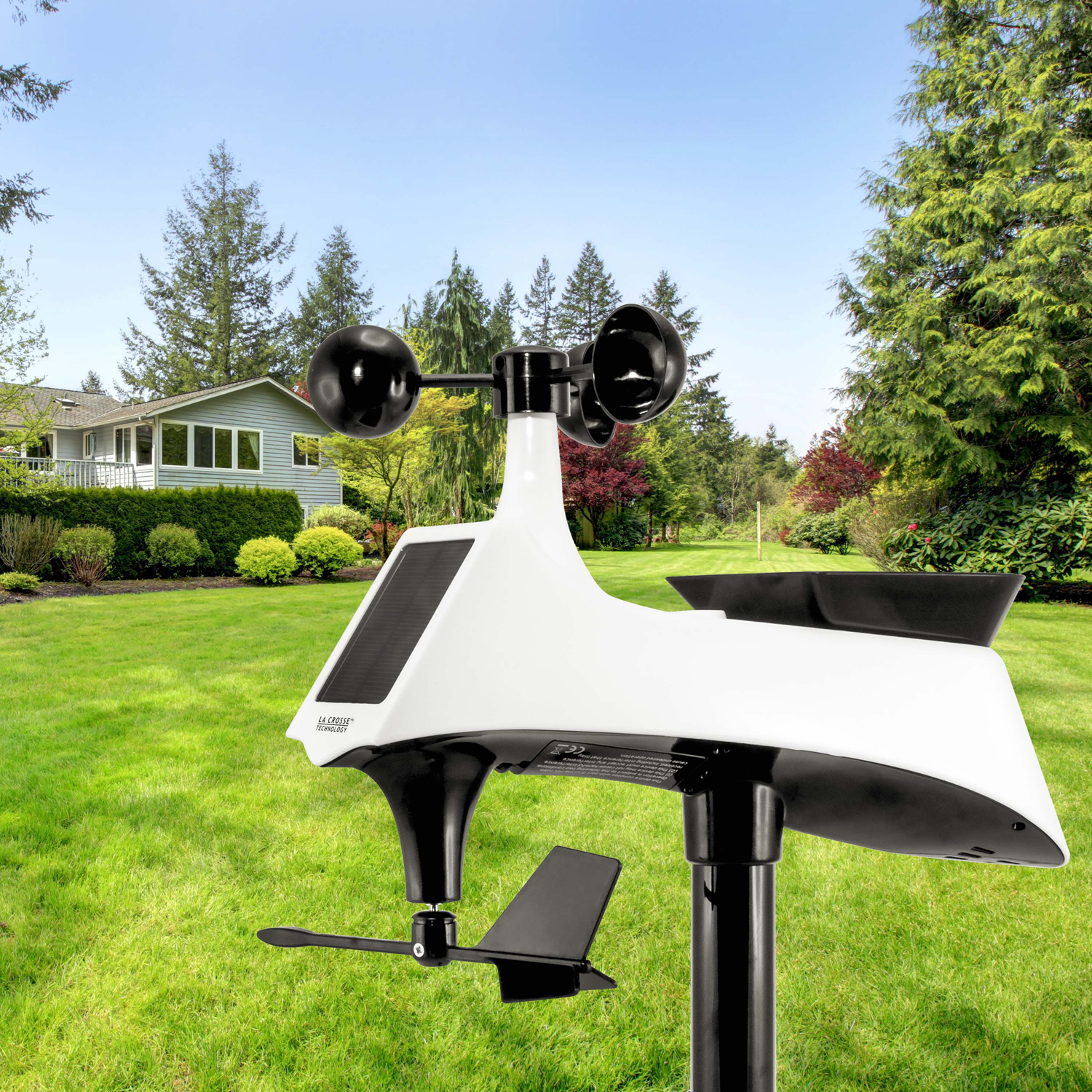 Professional Weather Station with Lightning Detector by La ...