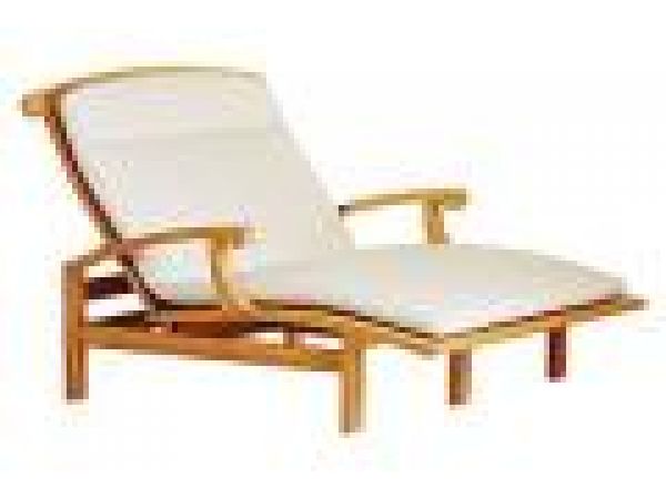 Classic Double Chaise with Cushion