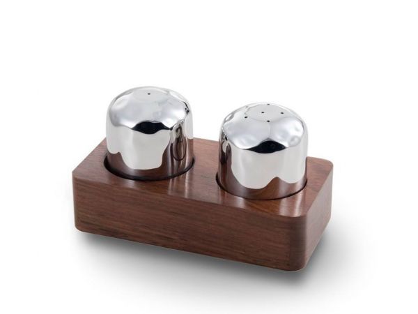 Auto-Measure Stove Top Salt and Pepper Shaker by Fox Run Craftsmen wins  2006 ADEX Award.