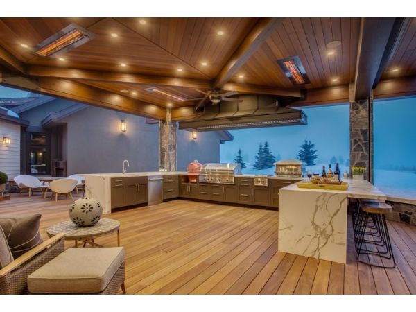 Tips to Design the Ultimate Outdoor Kitchen