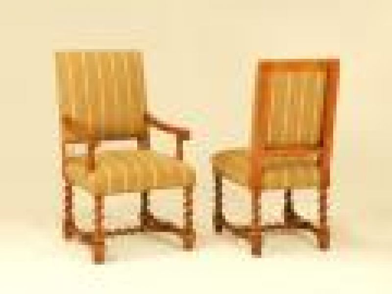3321 Arm Chair with Barley Twist Leg