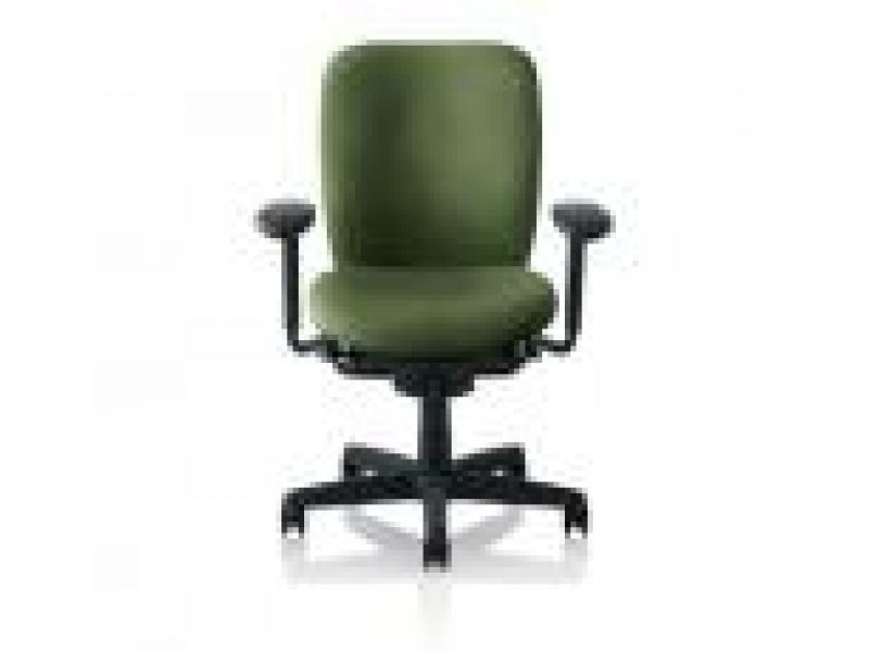 Engage Task Chair