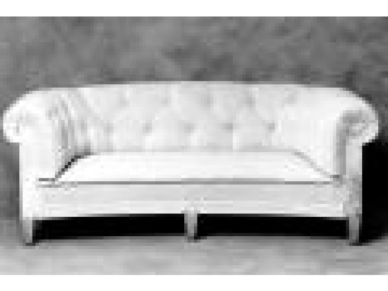 Chesterfield Sofa with Tight Seat Straight Front