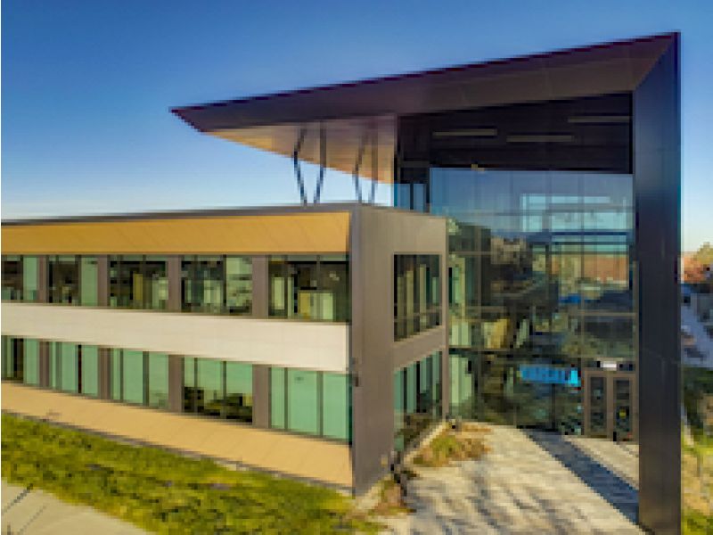 Net-Zero-Ready Colorado Office Showcases Modern Design and High Performance with Thermal Curtainwall and Window Wall