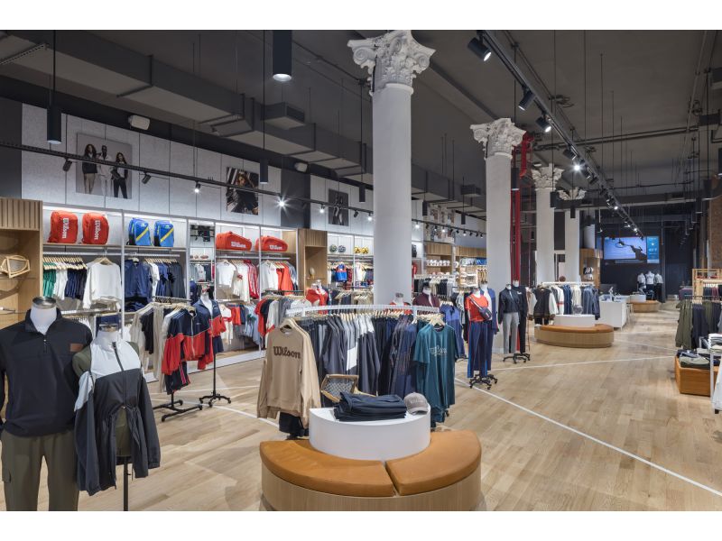 Wilson NYC Flagship – Visual Merchandising and Store Design