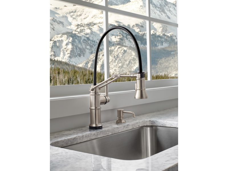 Articulating Kitchen Faucets with SmartTouch® Technology