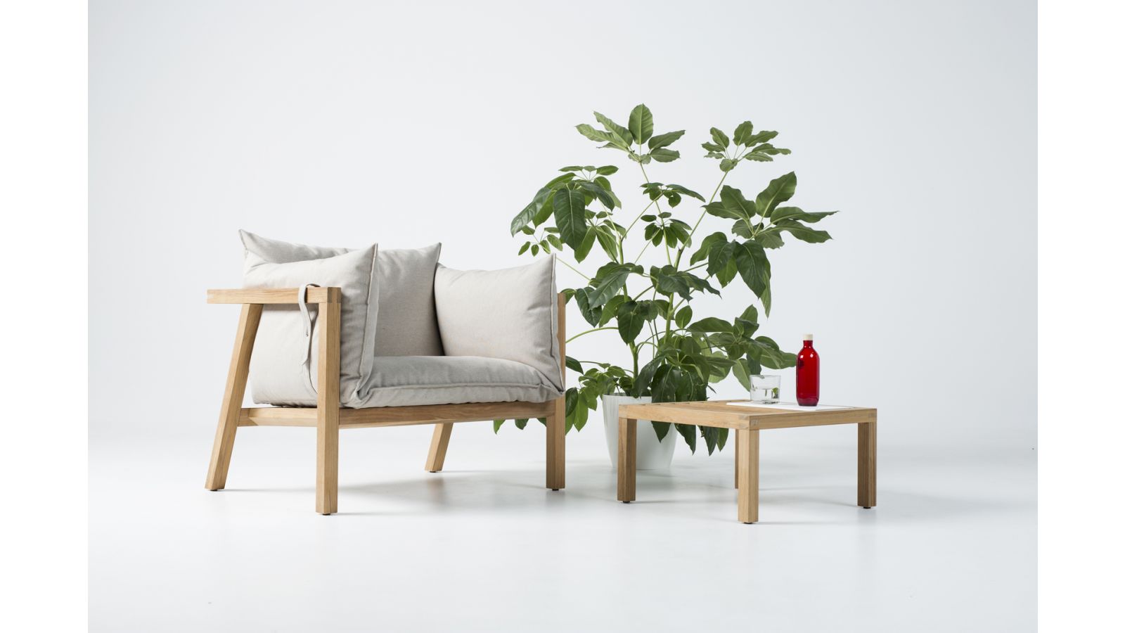Umomoku outdoor furniture