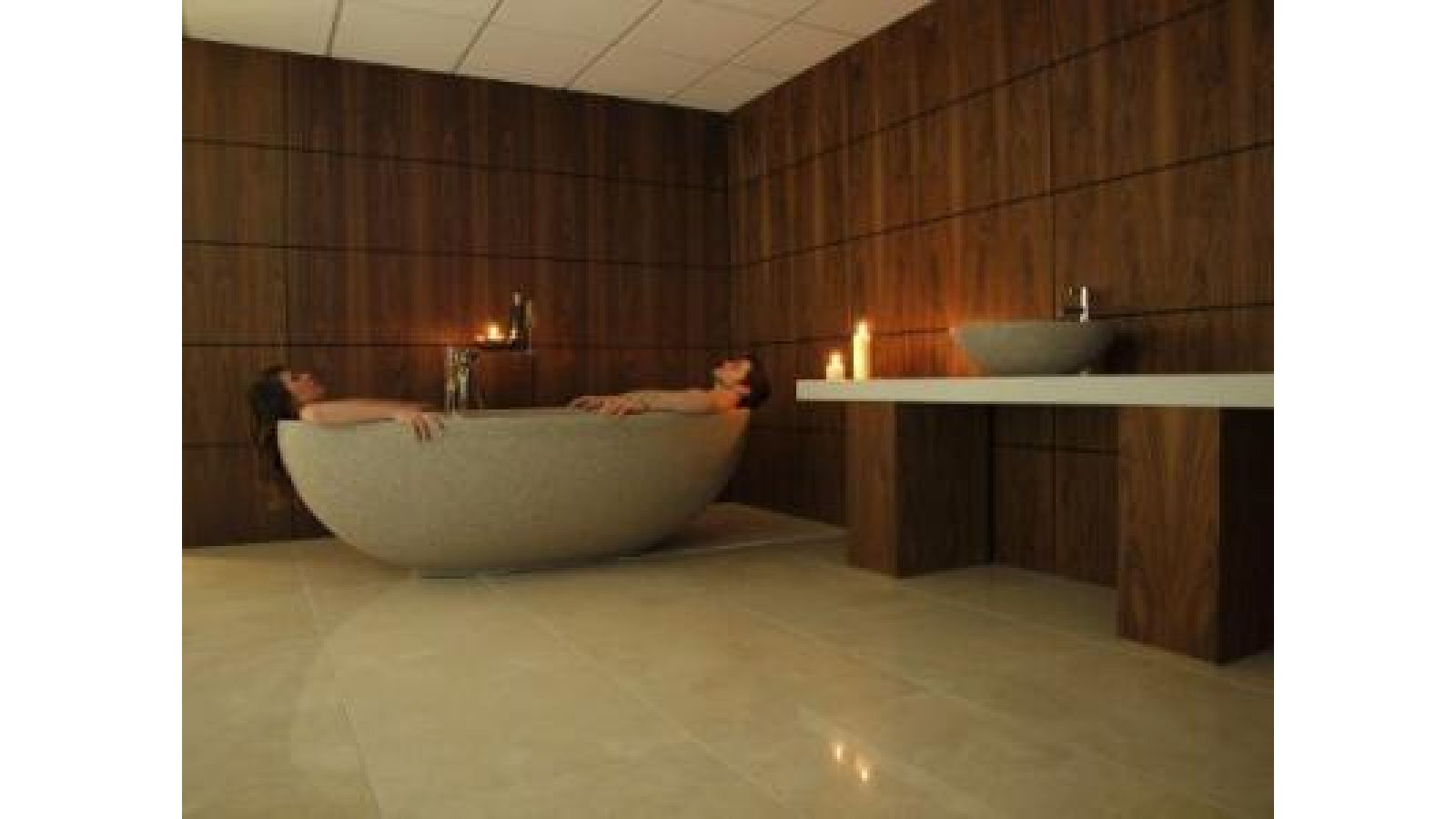 Luxury Lifestyle Imperia Freestanding Tub