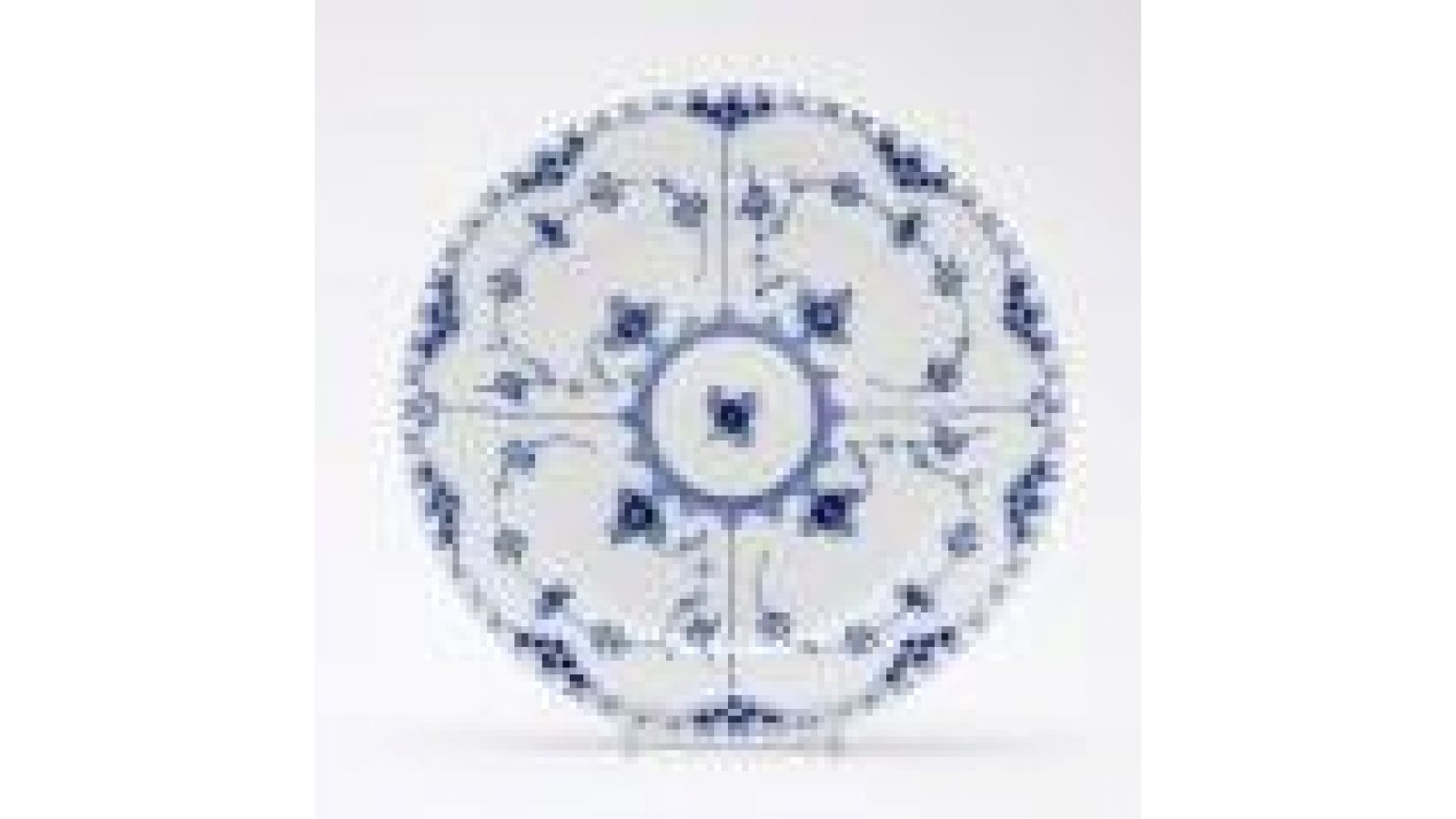 Blue Fluted Full Lace Five-Piece Place Setting
