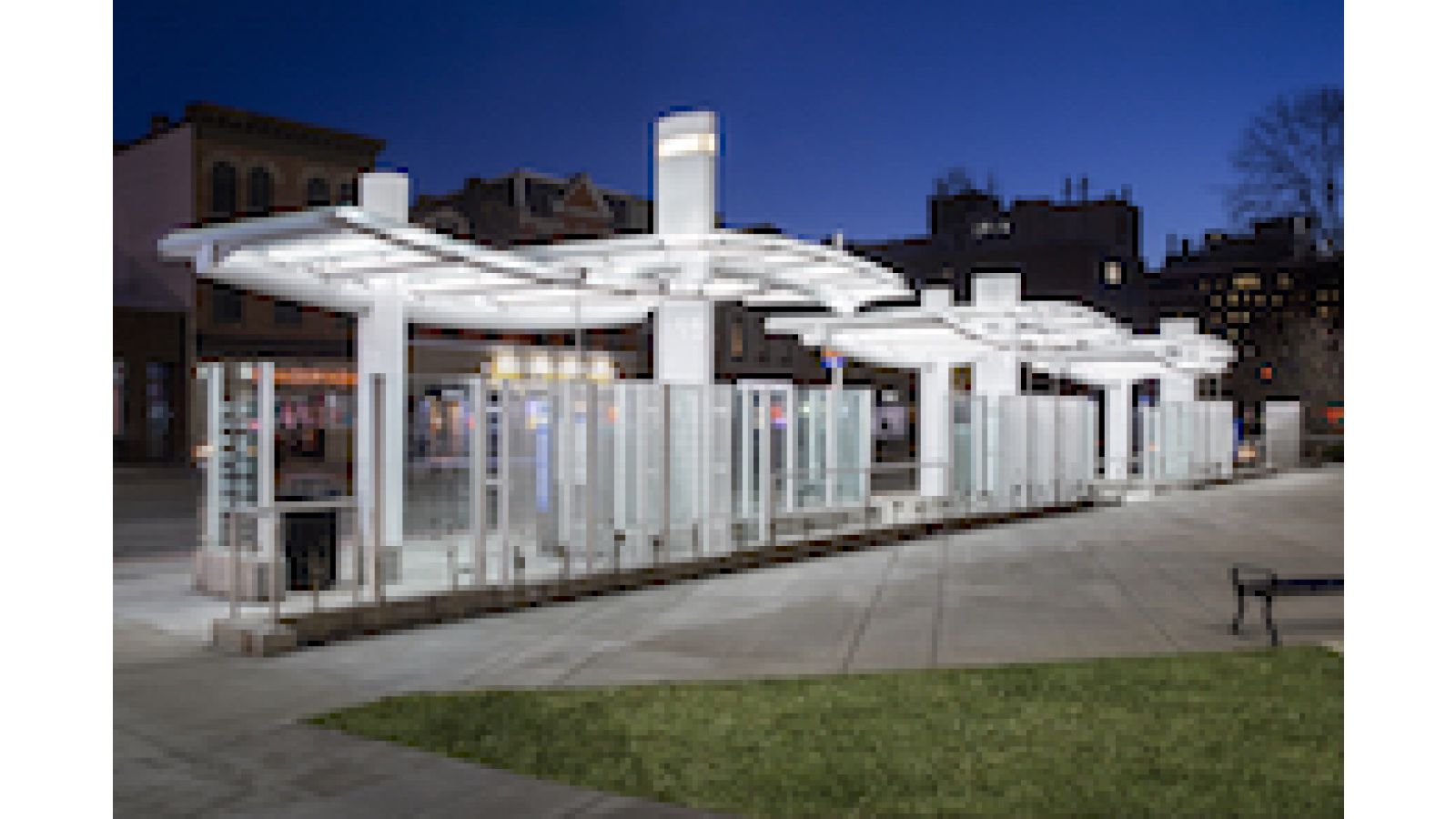 Port Authority\'s Transit Station\'s Glass Canopy Custom-engineered and Fabricated by EXTECH