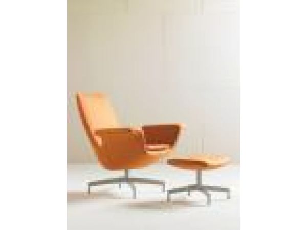 Dialogue Lounge Chair
