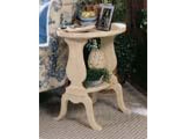 1570 Oval Accent Table