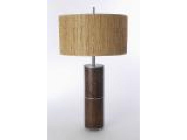 MOM LAMP WITH WOVEN GRASS SHADE