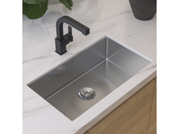 Arkitek 1-Handle Pull-Out Kitchen Faucet
