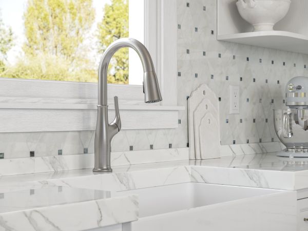 Highbury 1-Handle Pull-Down Kitchen Faucet