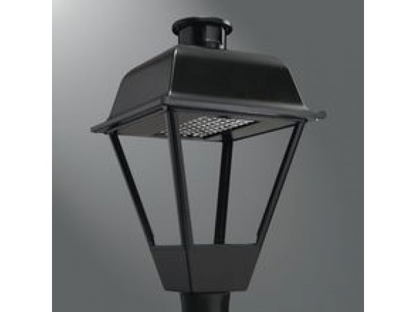 Streetworks Traditionaire LED Decorative Post Top Luminaire