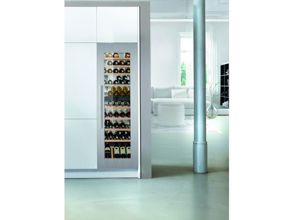 HW8000 Wine Cabinet