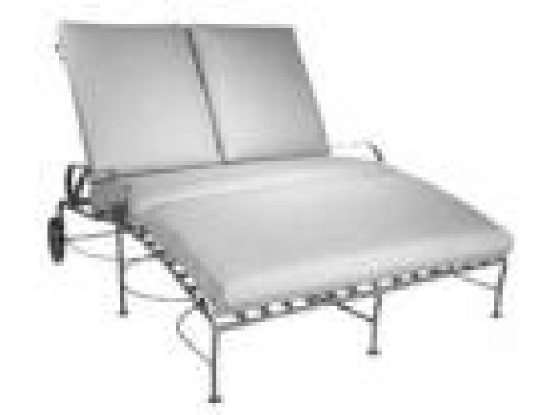 Double Chaise Lounge with Wheels