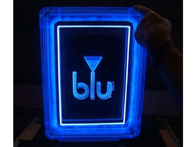 Blu  E Cigs POP Display