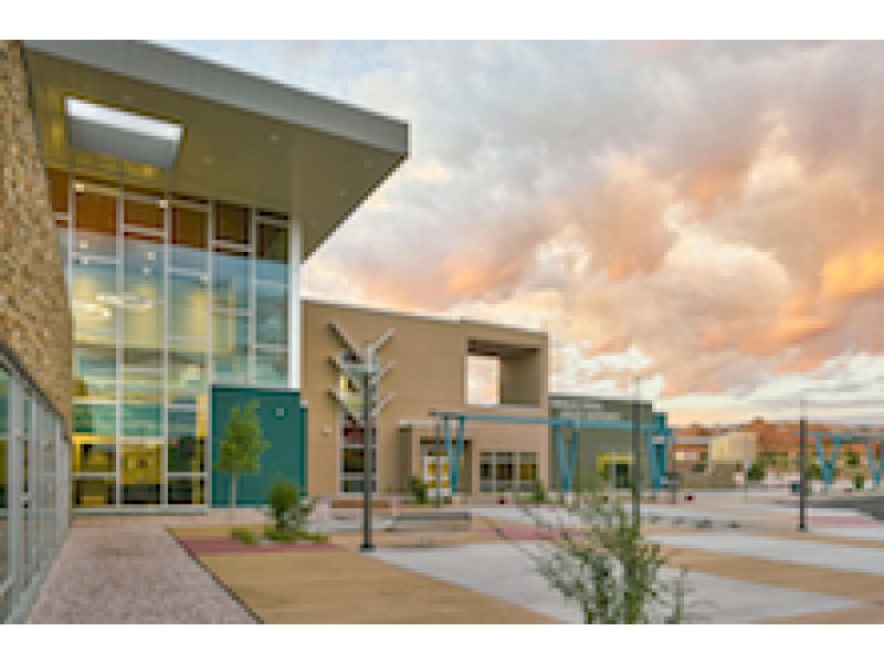 Navajo Tribal Utility Authority\'s Office Blends Tubelite\'s Modern, High-performance Systems with Traditional, Culturally Inspired Design