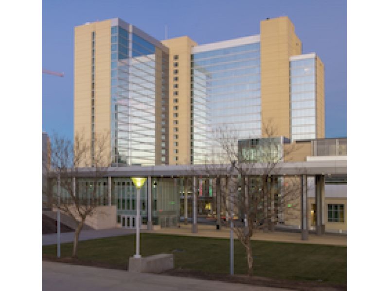 Loews Kansas City Hotel features aluminum framing systems by Tubelite, finishing by Linetec, glass by Viracon