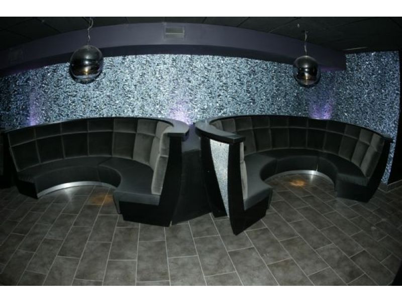 Custom Booths & Banquettes Seating