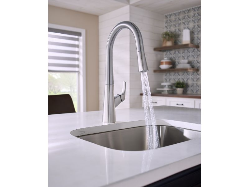 Vaughn™ Single Handle Pull-Down Kitchen Faucet