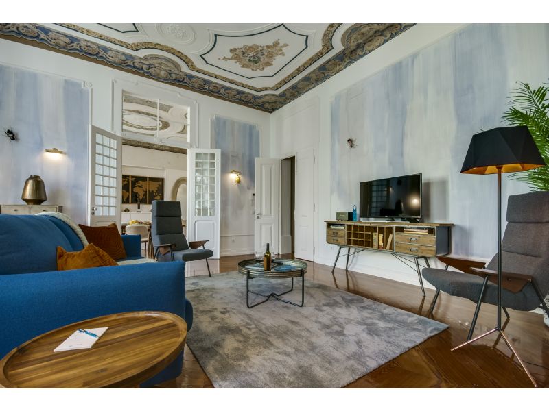 Decadent apartment in Lisbon