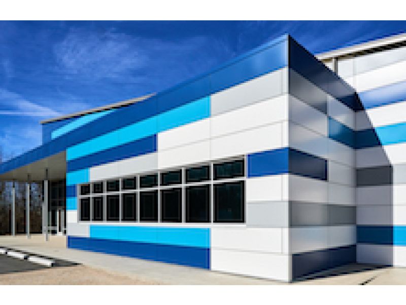 New Educational and Employment Center Welcomes Community and Opportunity with Colorful Façade
