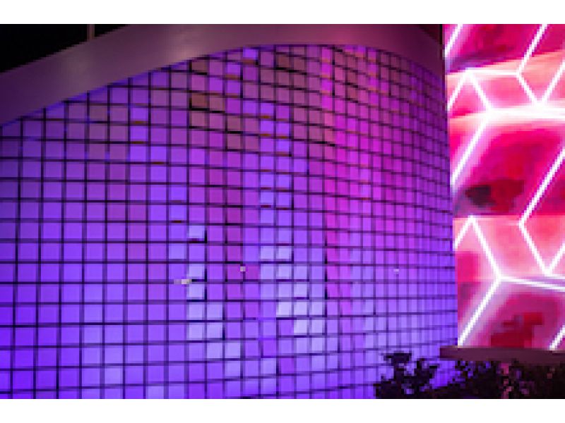EXTECH\'s Wind-driven, Flapper-panel Walls Create Welcoming Entrance at Morongo Casino