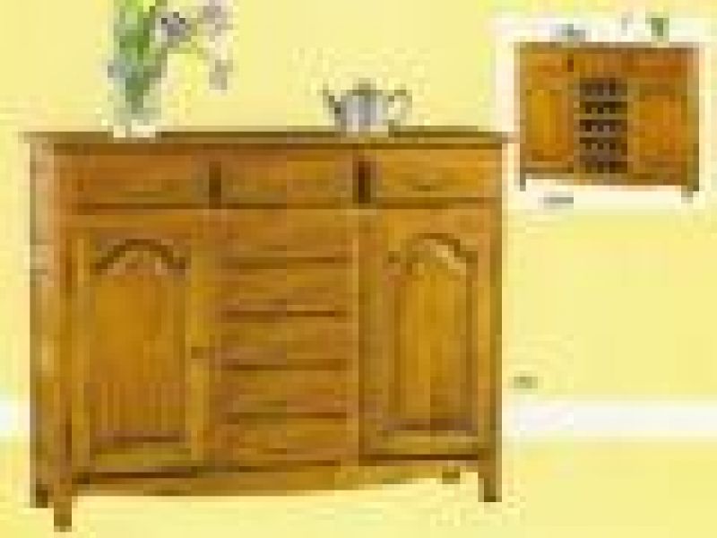 259 ENTREE CHEST WITH 8 DRAWERS