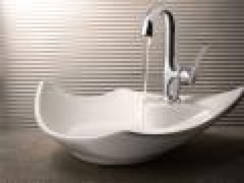 ShowHouse® Fina single-handle lavatory faucet