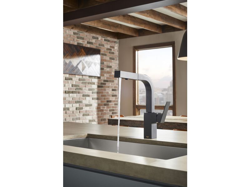 Mid-town Pull-Out Kitchen Faucet in Black