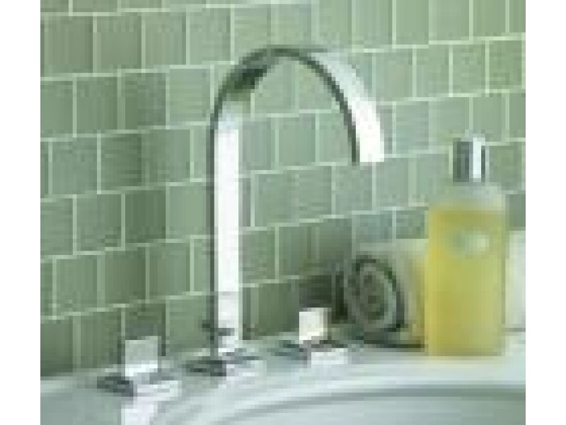 1600 Series Widespread Lavatory Faucet