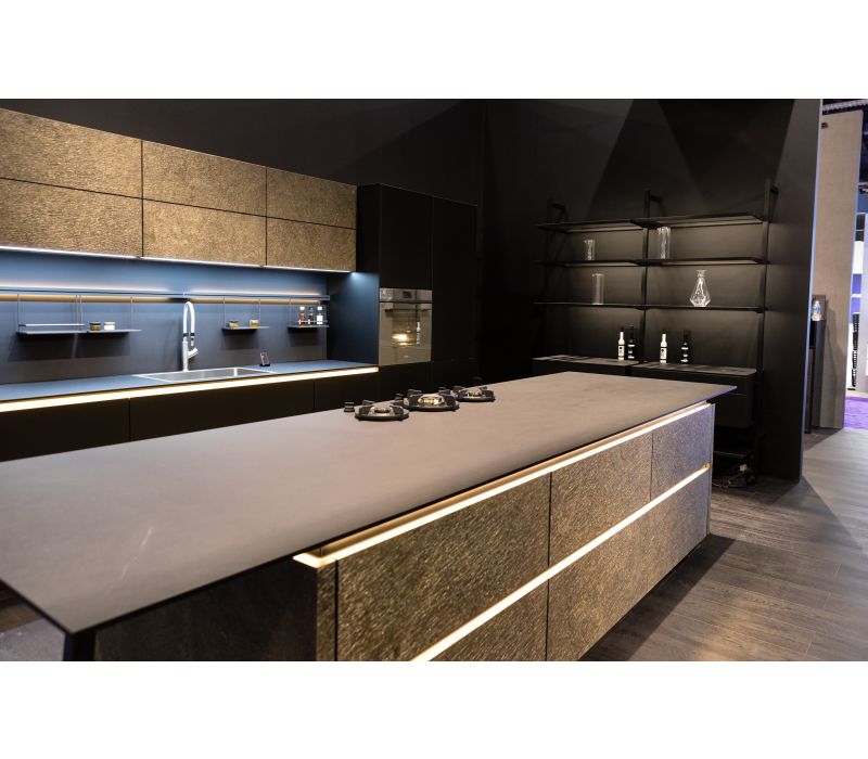 Bauformat Kitchen with large island and lighted storage
